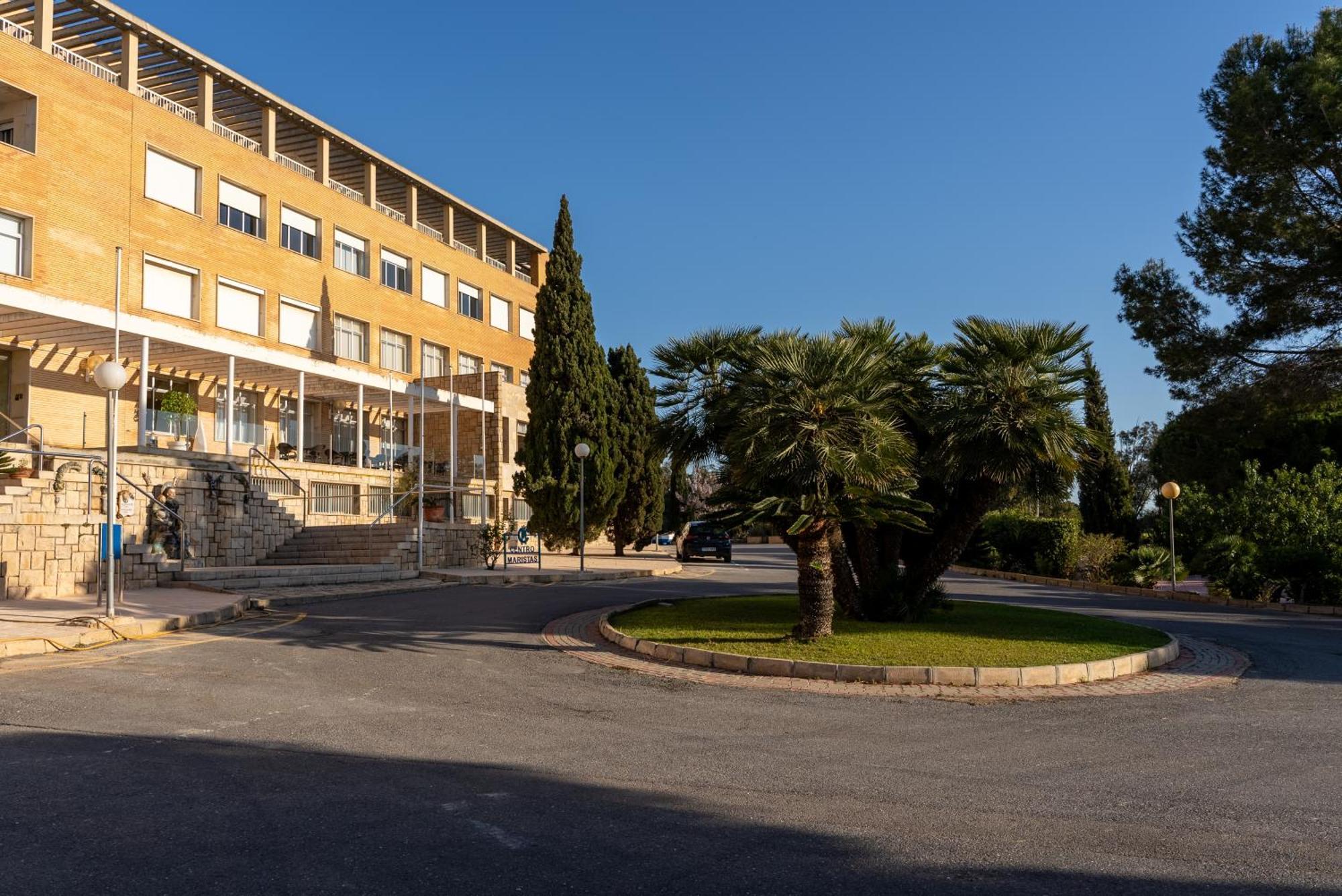Costablanca Explore Hostel Sports & Events La Marina Exterior photo