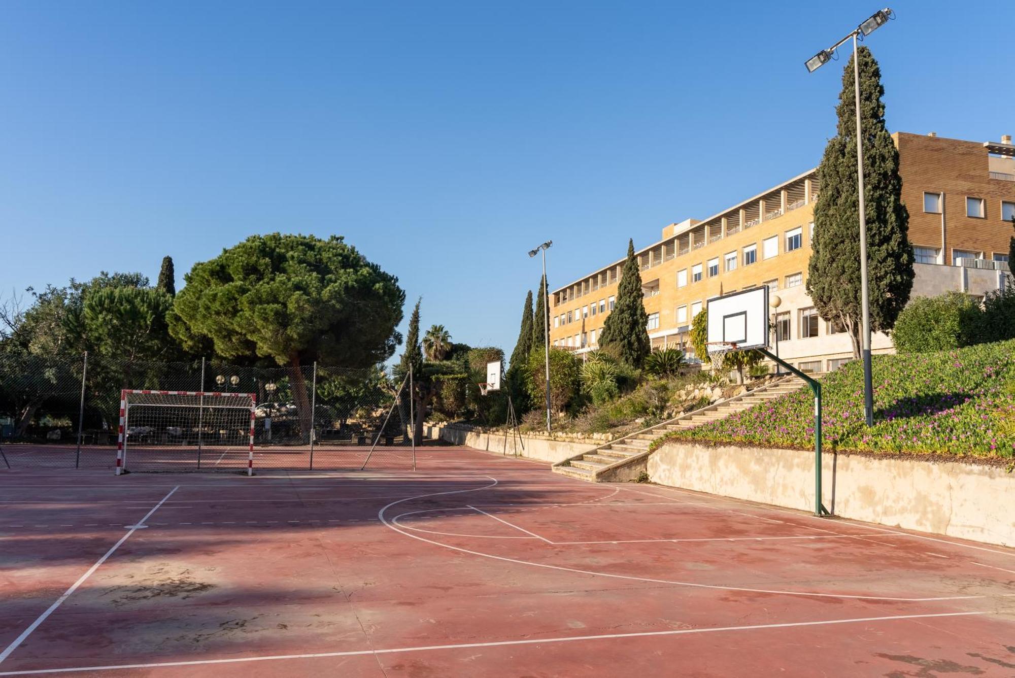 Costablanca Explore Hostel Sports & Events La Marina Exterior photo