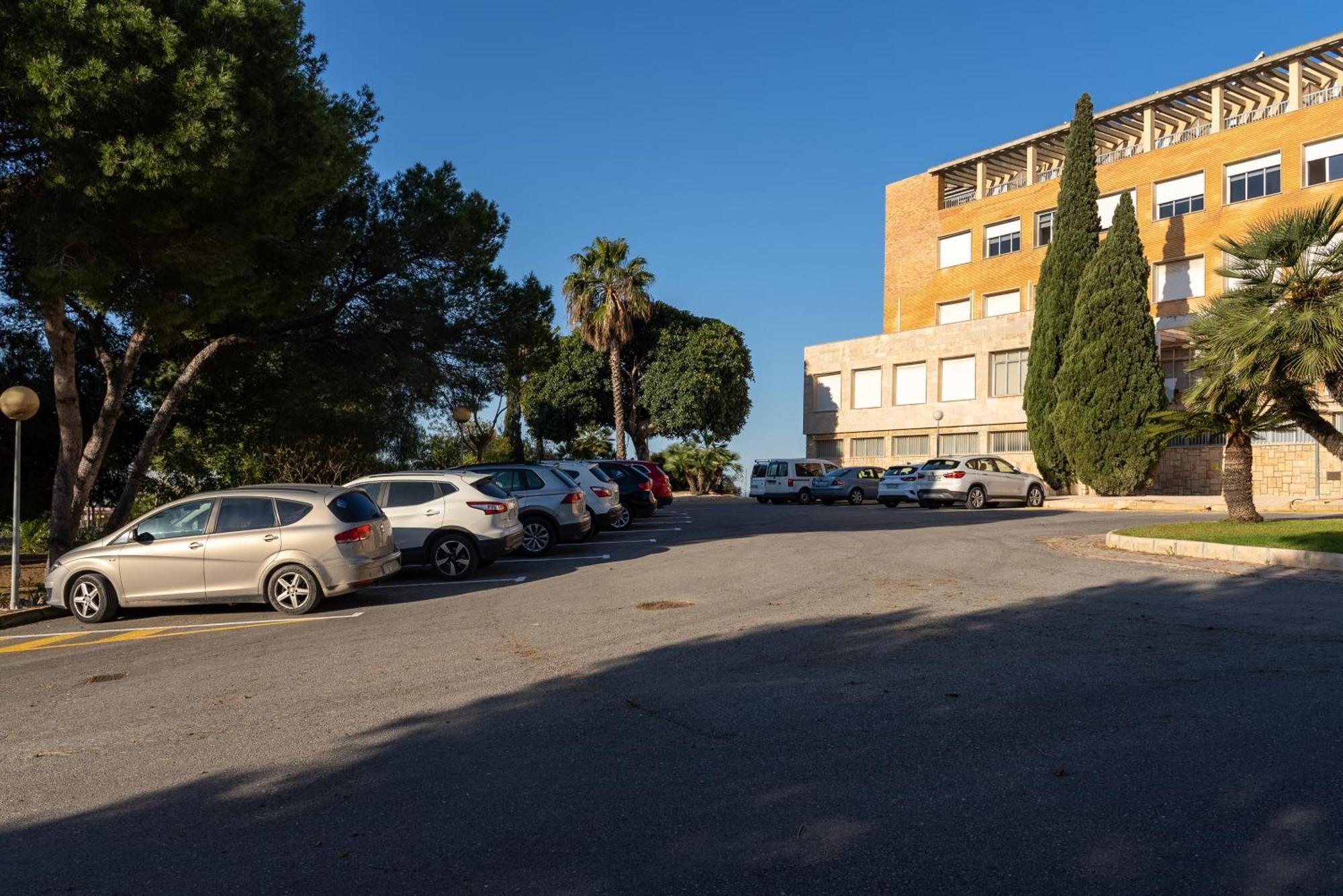 Costablanca Explore Hostel Sports & Events La Marina Exterior photo