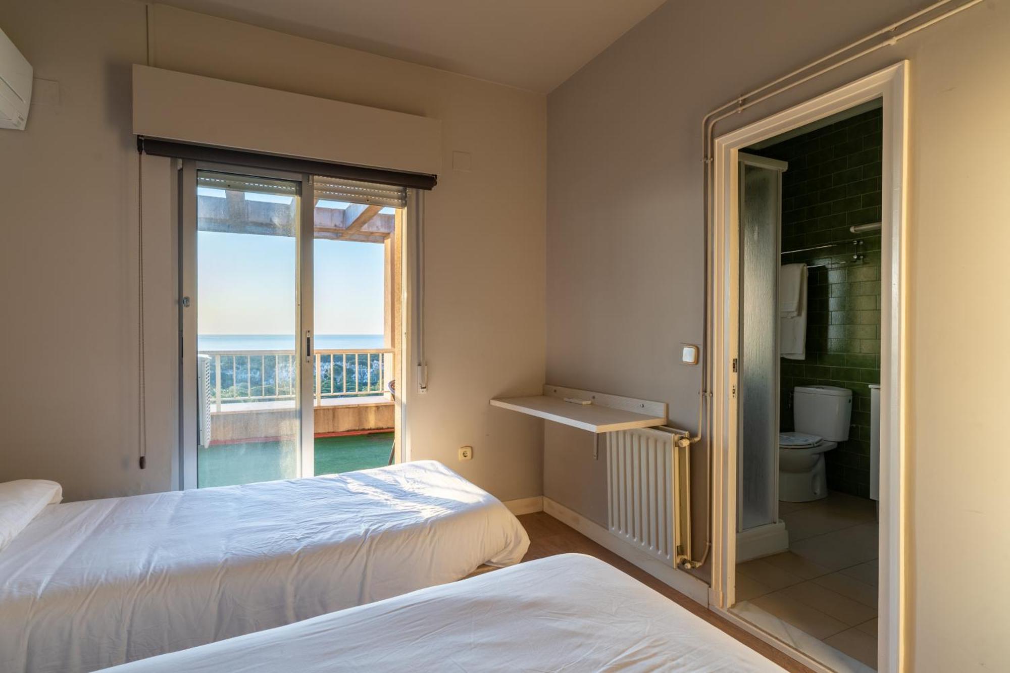 Costablanca Explore Hostel Sports & Events La Marina Room photo